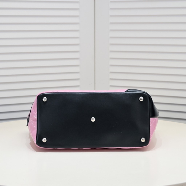 シャネルバッグ内部構造